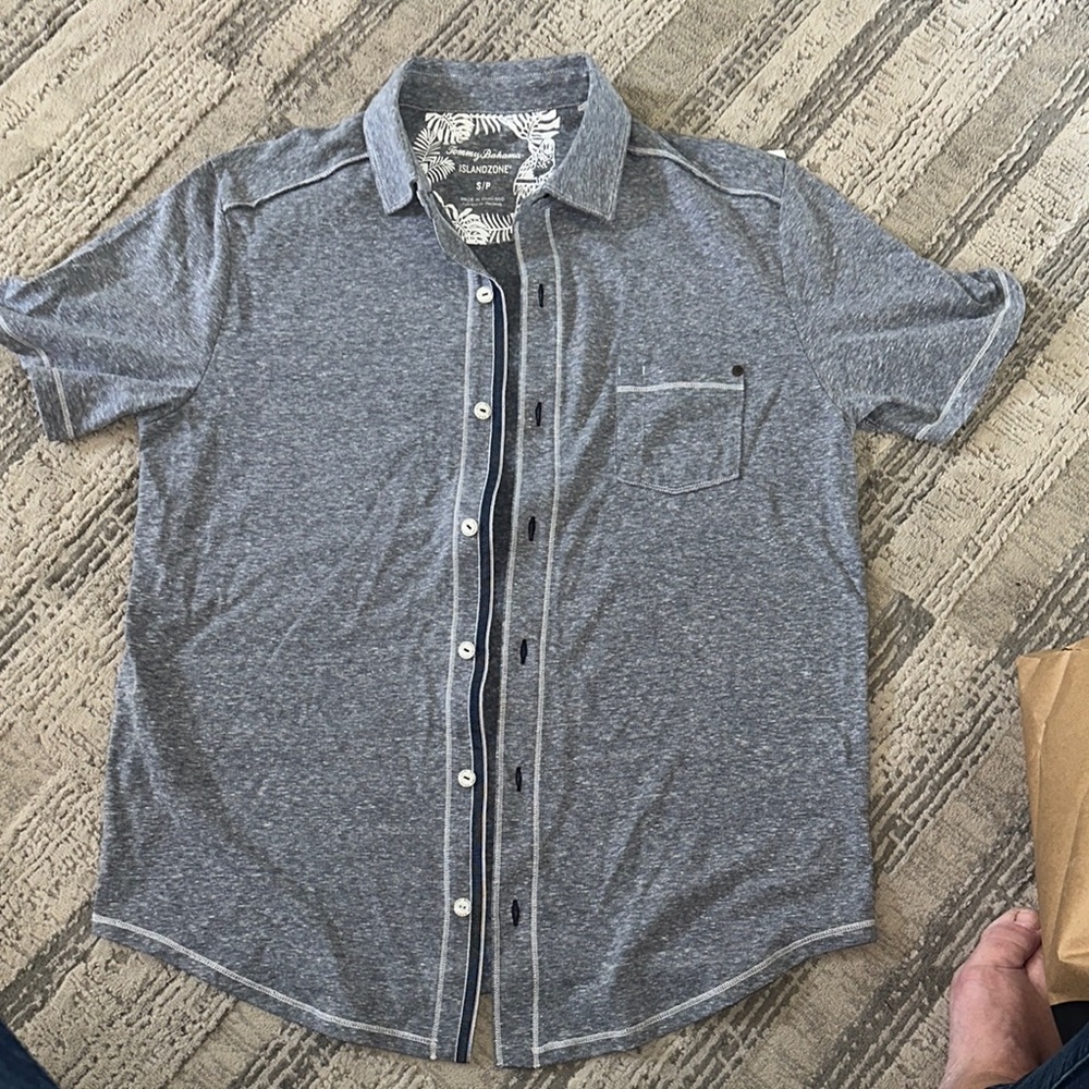 Tommy Bahama Gray Casual Button Down Shirt Short Sleeve